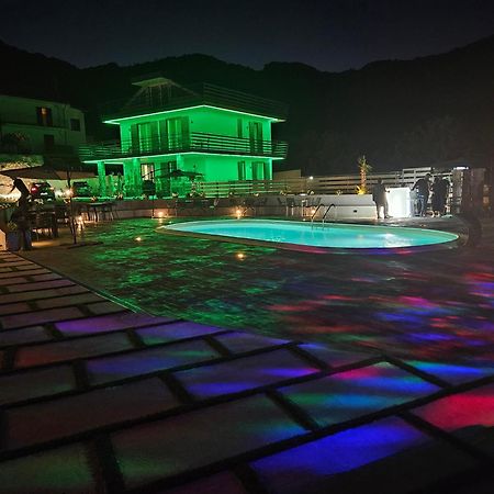 Tenuta Croce Appartamento Karol-Piscina-Vista Mare Salerno Exterior foto