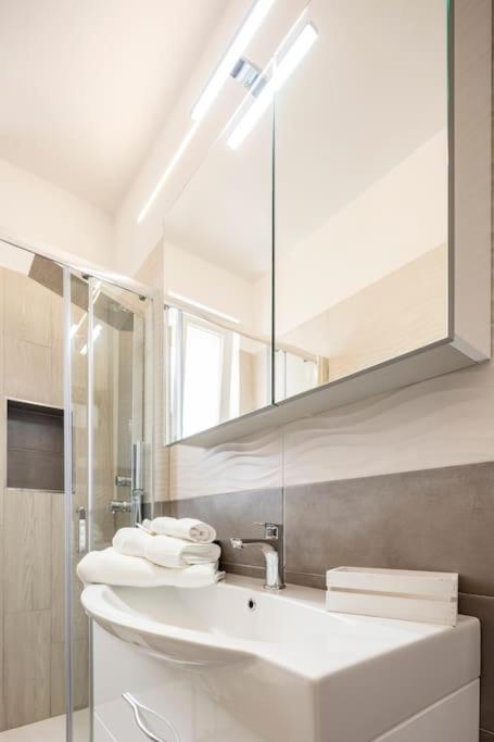 Tenuta Croce Appartamento Karol-Piscina-Vista Mare Salerno Exterior foto